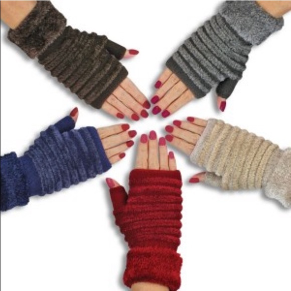 Red Faux Fur Trim & Lined Fingerless Gloves - Picture 1 of 1